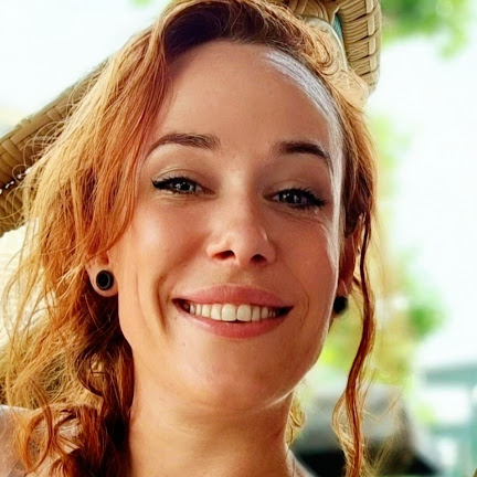 Laura van Santen, oprichter van Atelier Bent